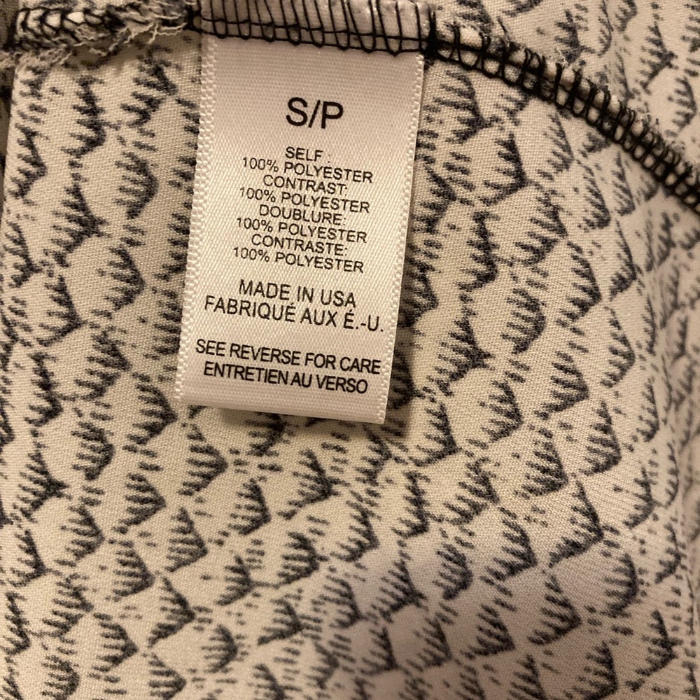 Le Lis Patterned Blouse - Picture 4 of 5